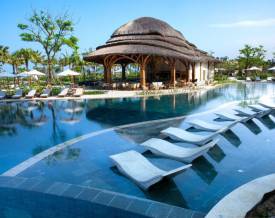 Hoiana Hotel & Suites